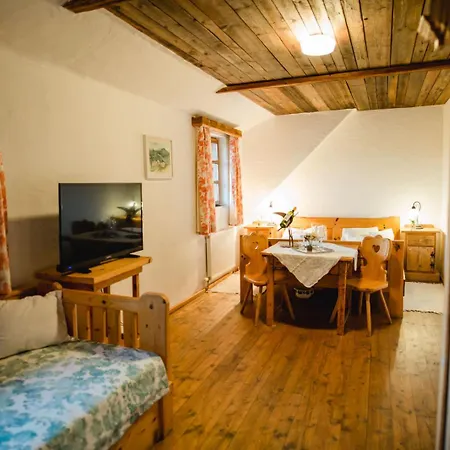 Gaestezimmer Weingut Pongratz Am Kranachberg Feriegård Gamlitz