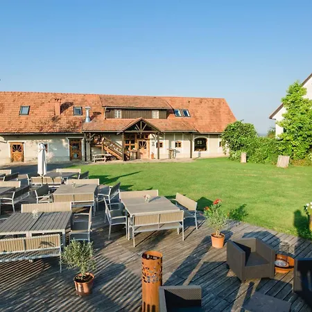 Gaestezimmer Weingut Pongratz Am Kranachberg *