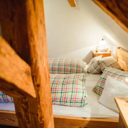 Gaestezimmer Weingut Pongratz Am Kranachberg Feriegård *